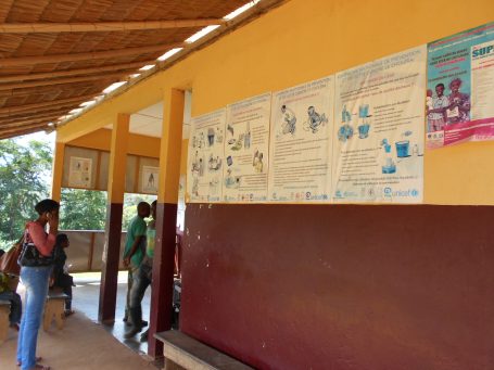 La salle d'attente extérieure